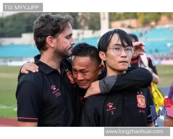 世界杯深夜发文疑似回应转会传闻称未来不确定但专注当下表现