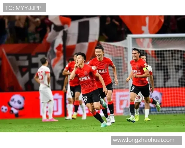 中超战报解析:上海海港逆转取胜 中超战报解析:上海海港逆转取胜