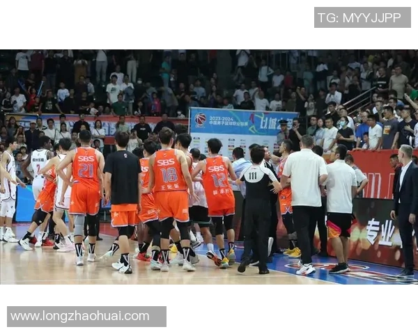 官方公告:哈兰德被罚+停赛! 官方公告:哈兰德被罚+停赛!