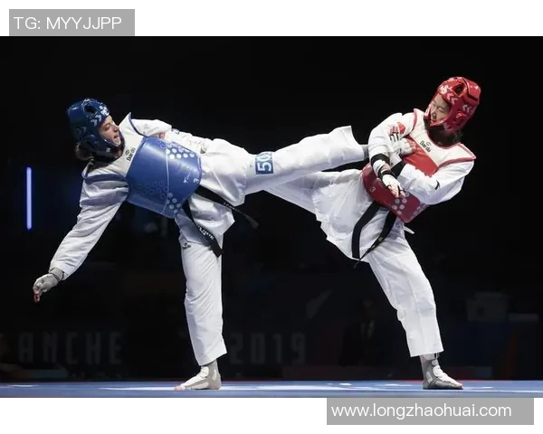 中国跆拳道世锦赛夺金 教练组泪洒赛场见证辉煌时刻 中国跆拳道世锦赛夺金 教练组泪洒赛场见证辉煌时刻